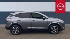 Nissan Qashqai 1.3 DiG-T MH N-Connecta 5dr Petrol Hatchback